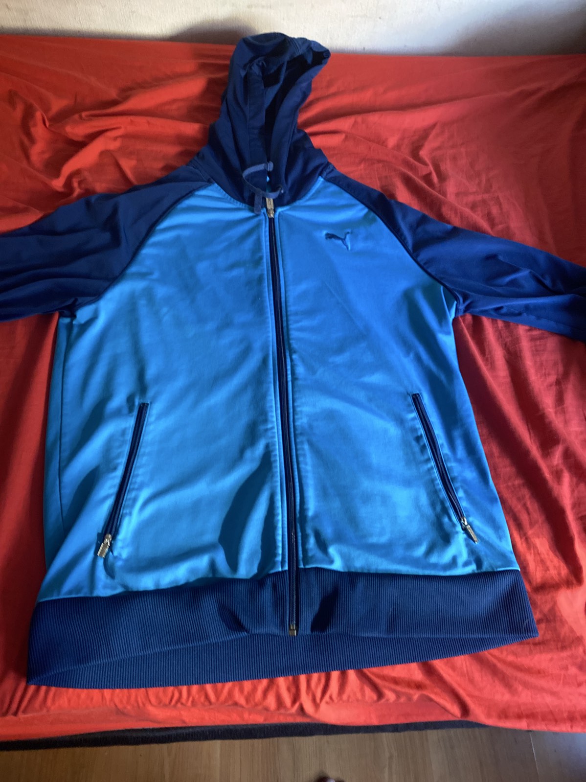 Poleron Puma