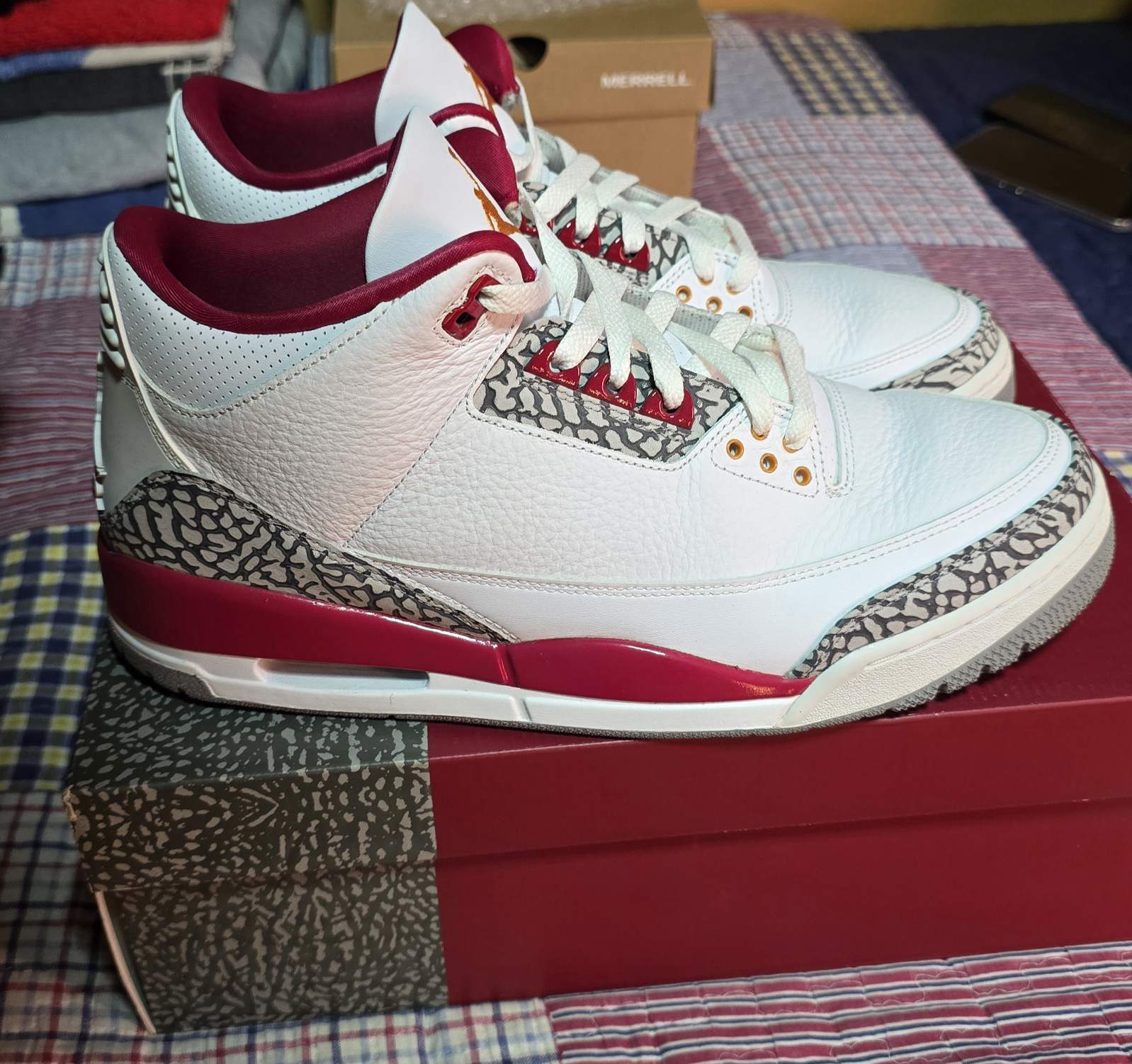 Jordan Retro 3 Cardinal Red