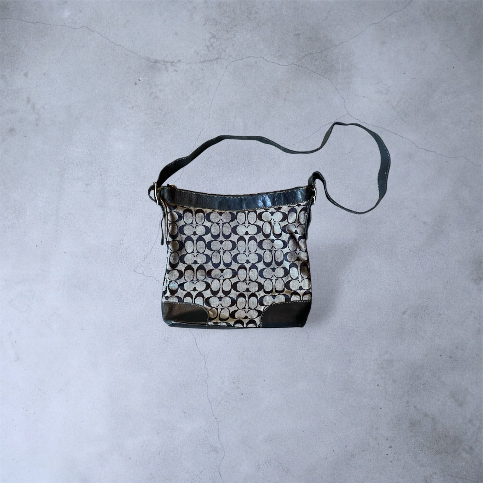 Cartera Coach Con Detalles